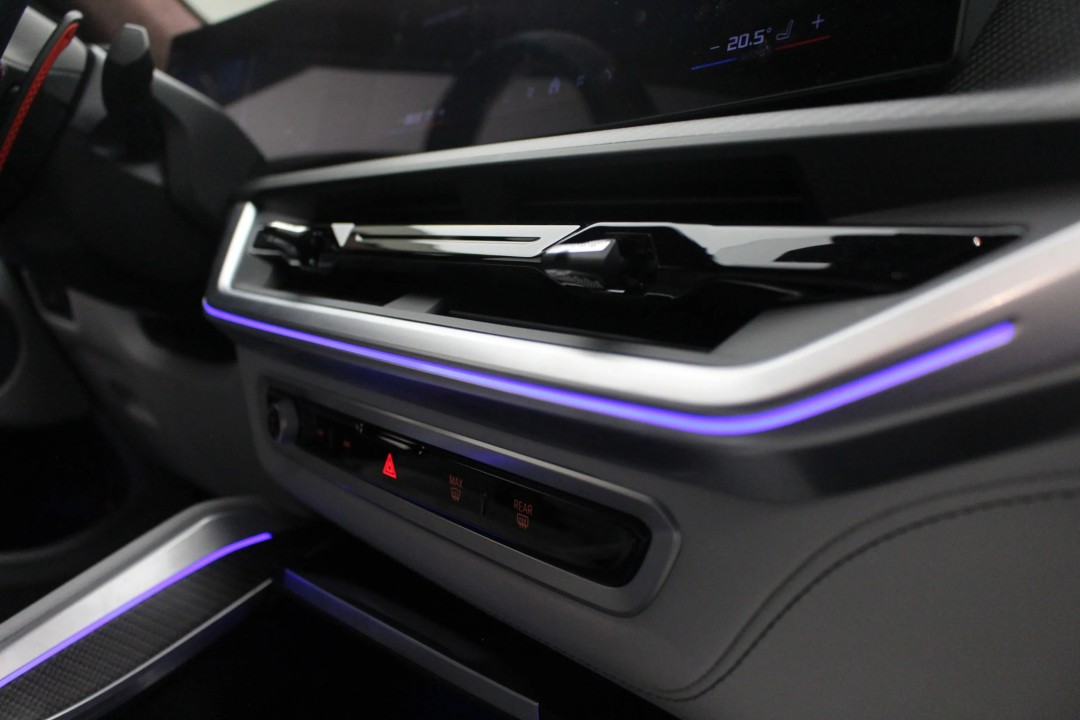 BMW XM - foto 17