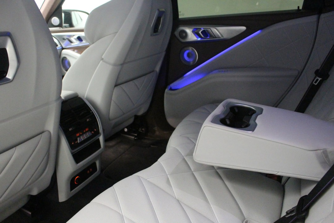 BMW XM - foto 28
