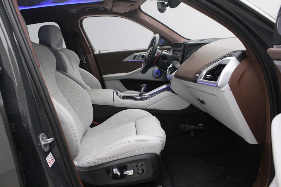 BMW XM - foto 11