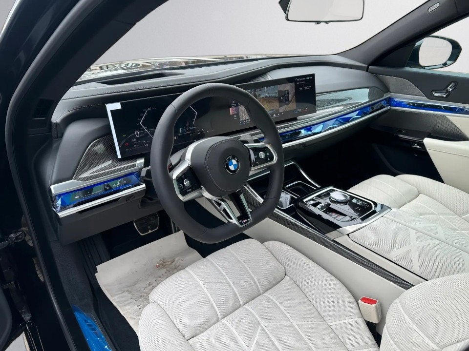 BMW Seria 7 740d xDrive M-Sport - foto 10