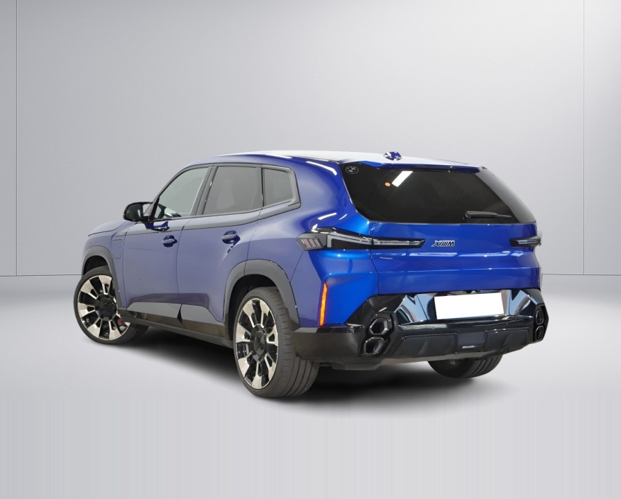BMW XM 50e (3)