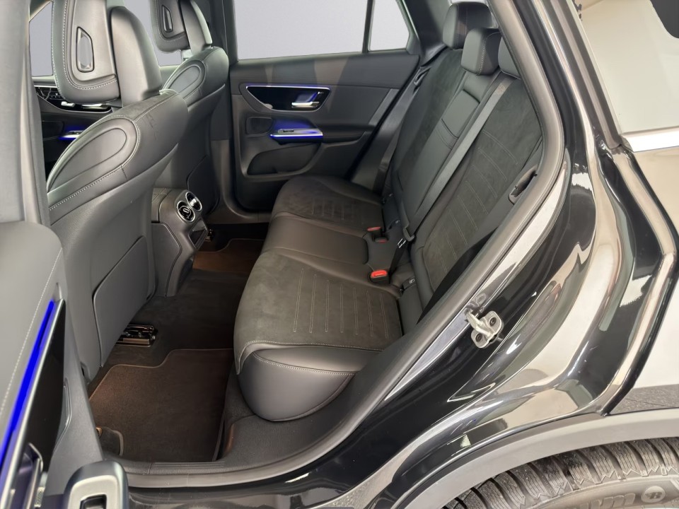 Mercedes-Benz GLC 300d 4MATIC AMG Line - foto 13