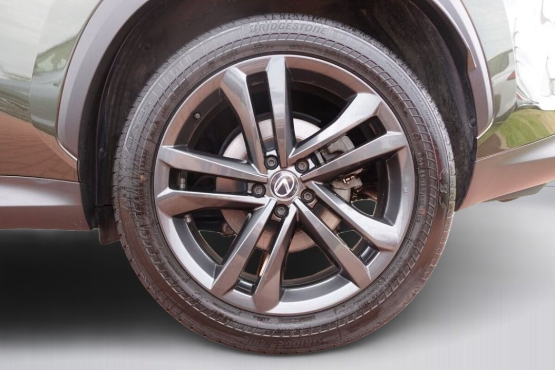 Lexus Seria NX 350h AWD Executive Line - foto 31