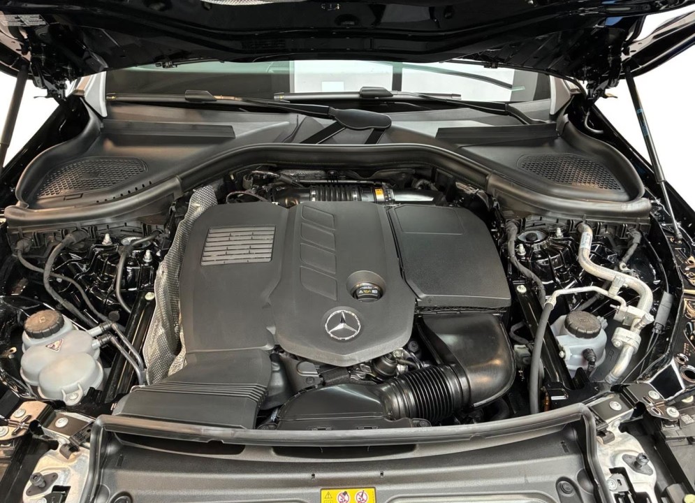 Mercedes-Benz GLC 300d 4MATIC AMG Line - foto 13