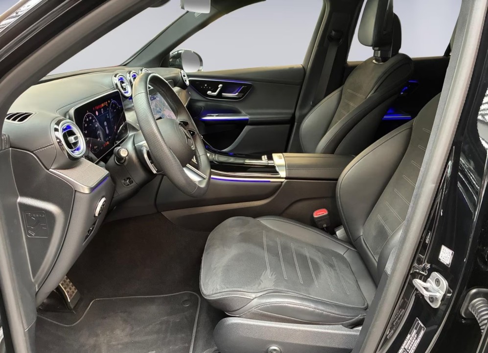 Mercedes-Benz GLC 300d 4MATIC AMG Line (5)