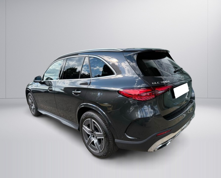 Mercedes-Benz GLC 300d 4MATIC AMG Line (3)
