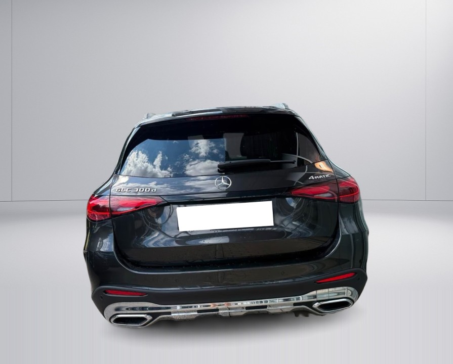 Mercedes-Benz GLC 300d 4MATIC AMG Line (4)