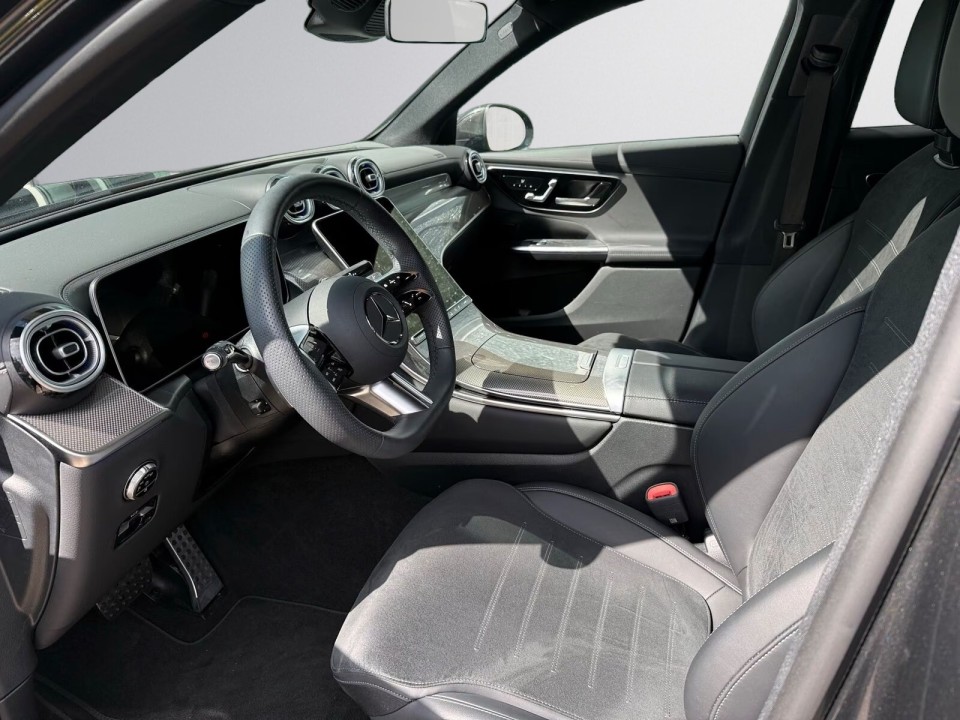 Mercedes-Benz GLC 300d 4MATIC AMG Line - foto 7