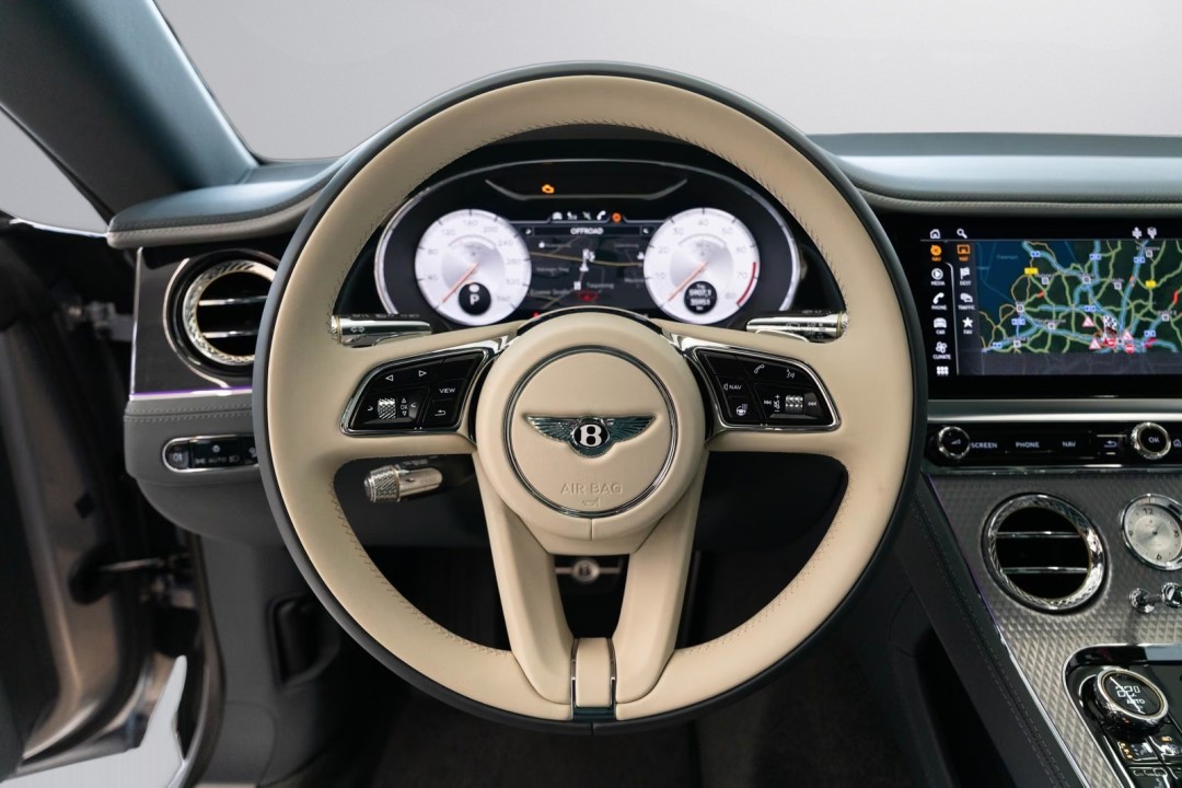 Bentley Continental GT Mulliner - foto 14