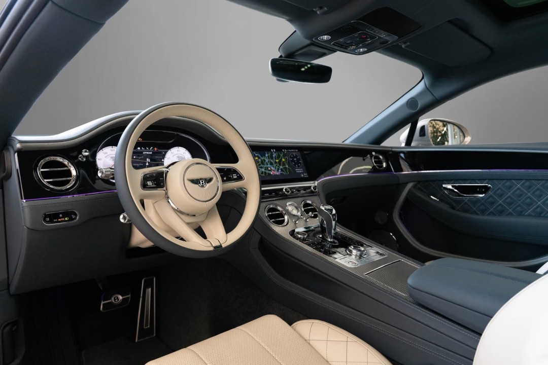 Bentley Continental GT Mulliner - foto 8
