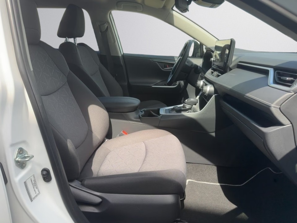 Toyota RAV4 - foto 7