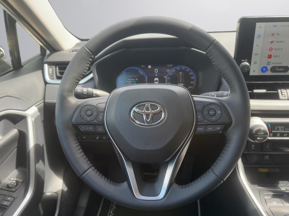 Toyota RAV4 - foto 10