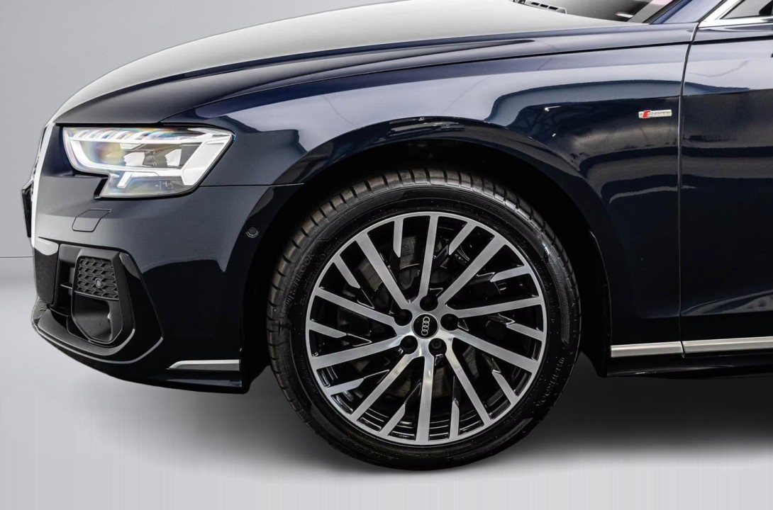 Audi A8 60 TFSIe - foto 30