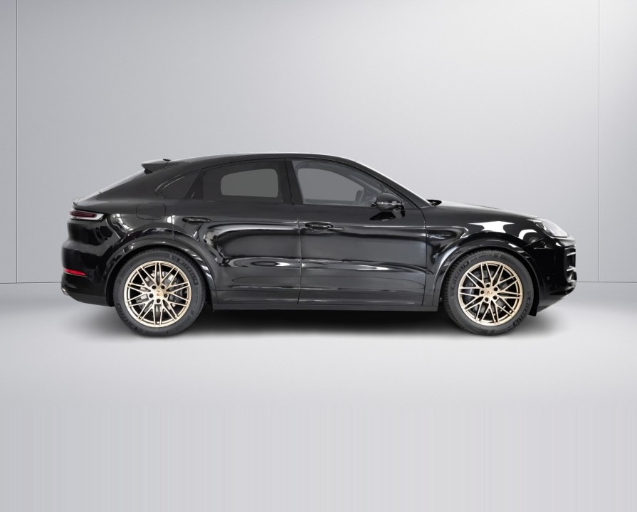 Porsche Cayenne Coupe Black Edition (2)