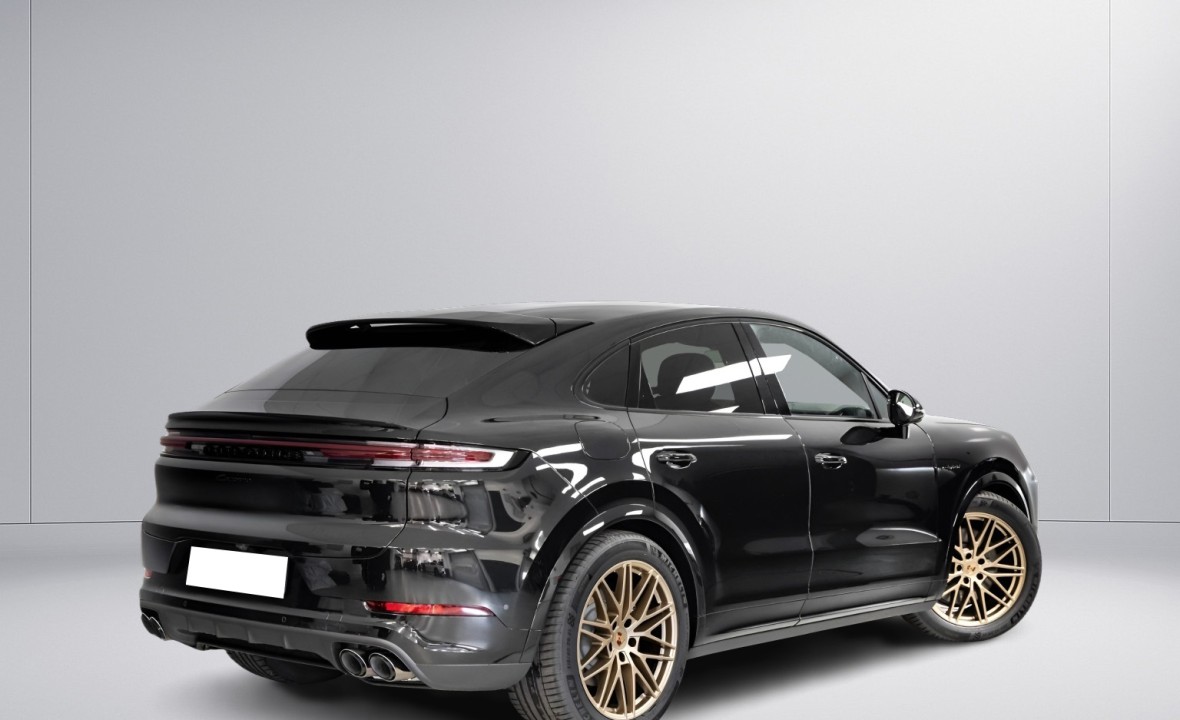 Porsche Cayenne Coupe Black Edition (3)