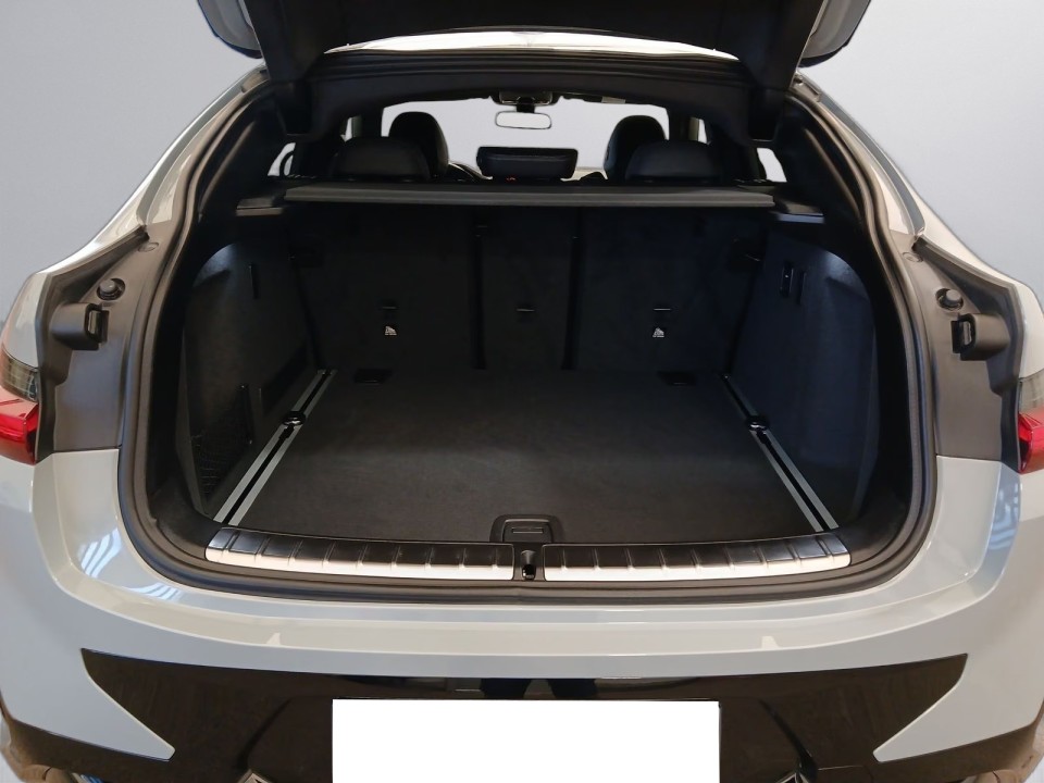 BMW X4 xDrive20i M-Sport - foto 11
