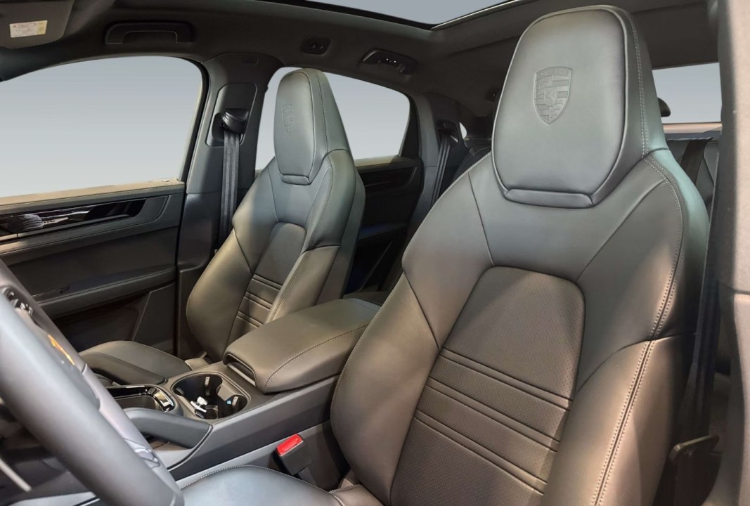 Porsche Cayenne Coupe E-Hybrid Black Edition - foto 11