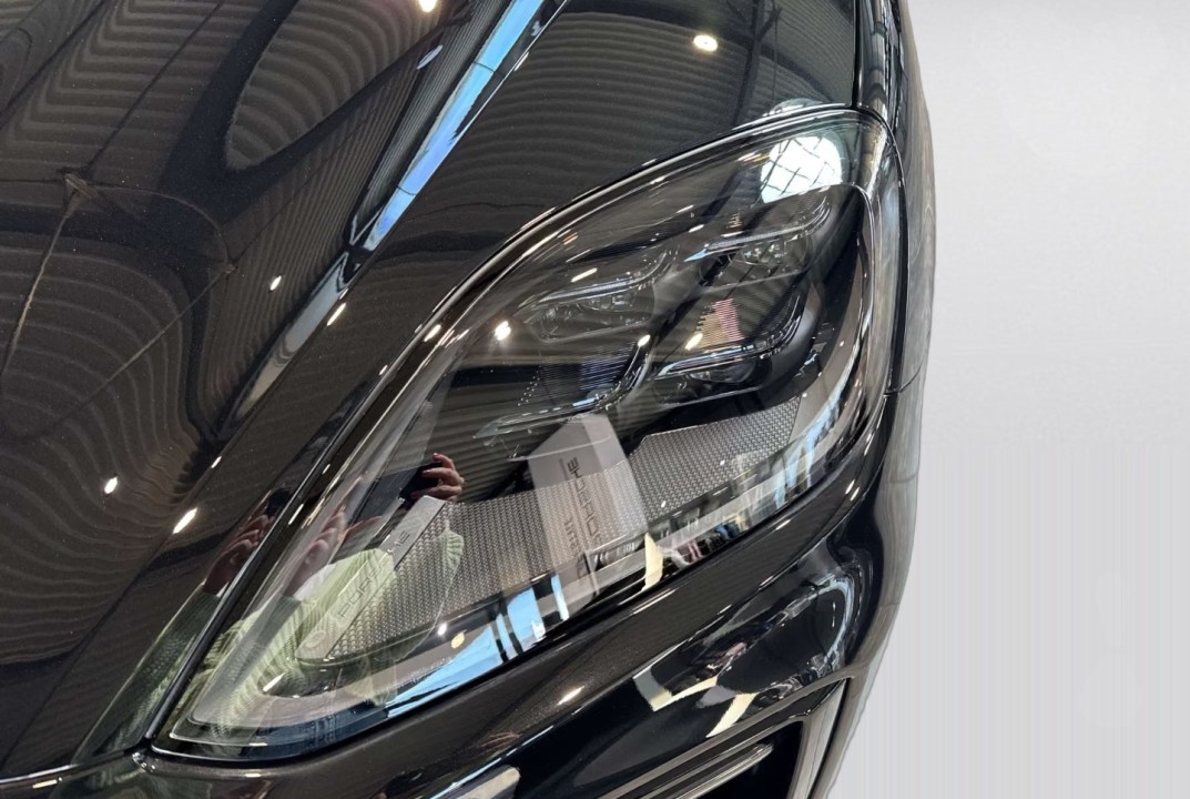 Porsche Cayenne Coupe E-Hybrid Black Edition - foto 30