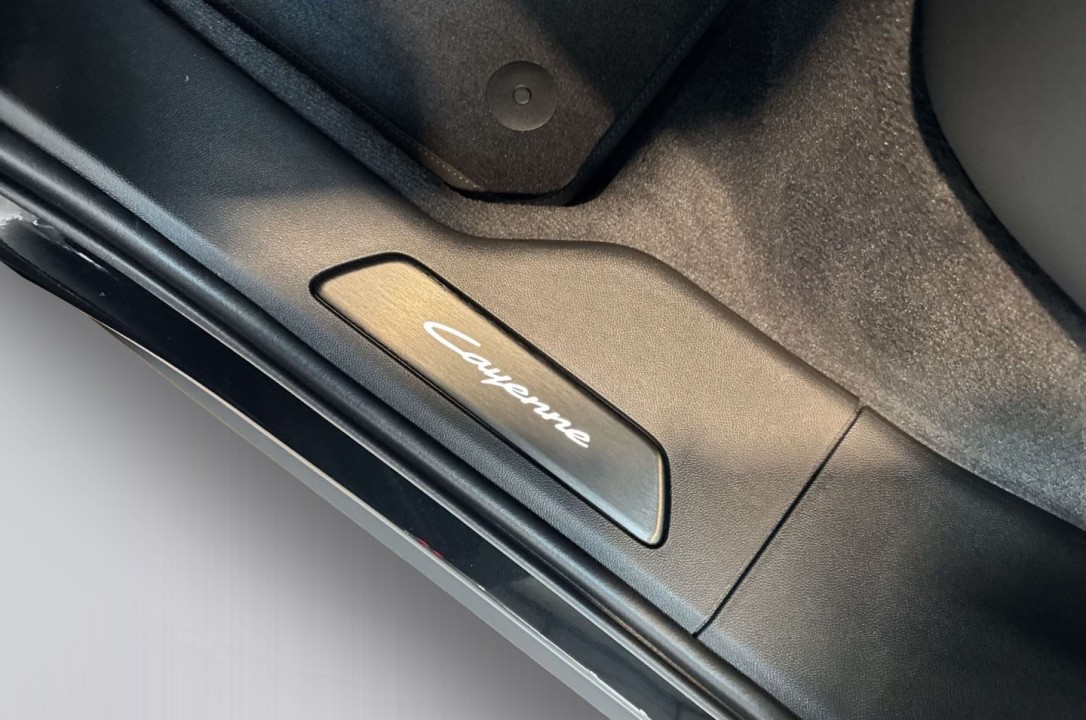 Porsche Cayenne Coupe E-Hybrid Black Edition - foto 27