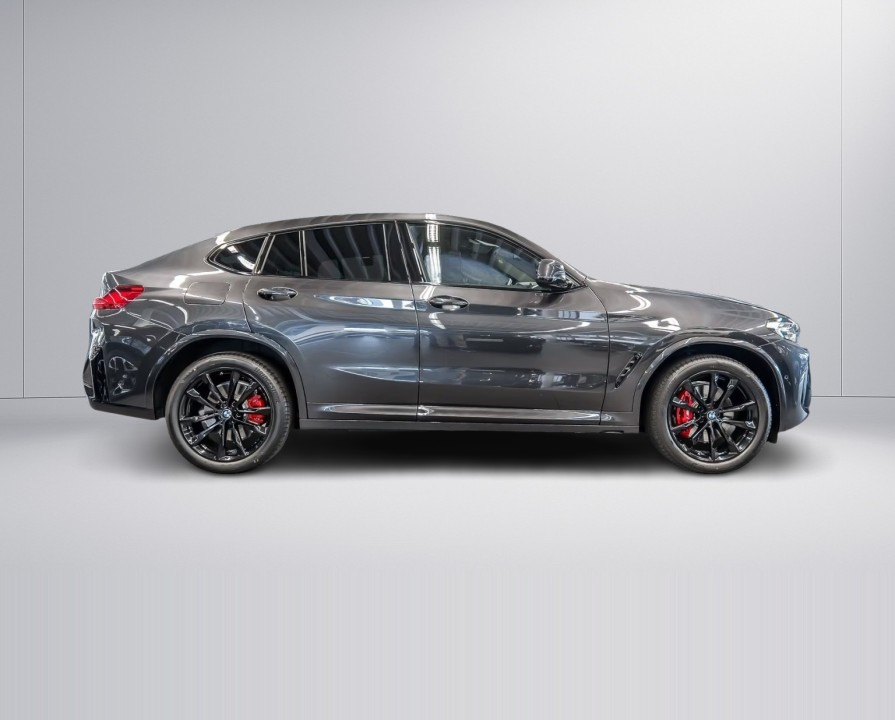 BMW X4 xDrive30i M-Sport (2)