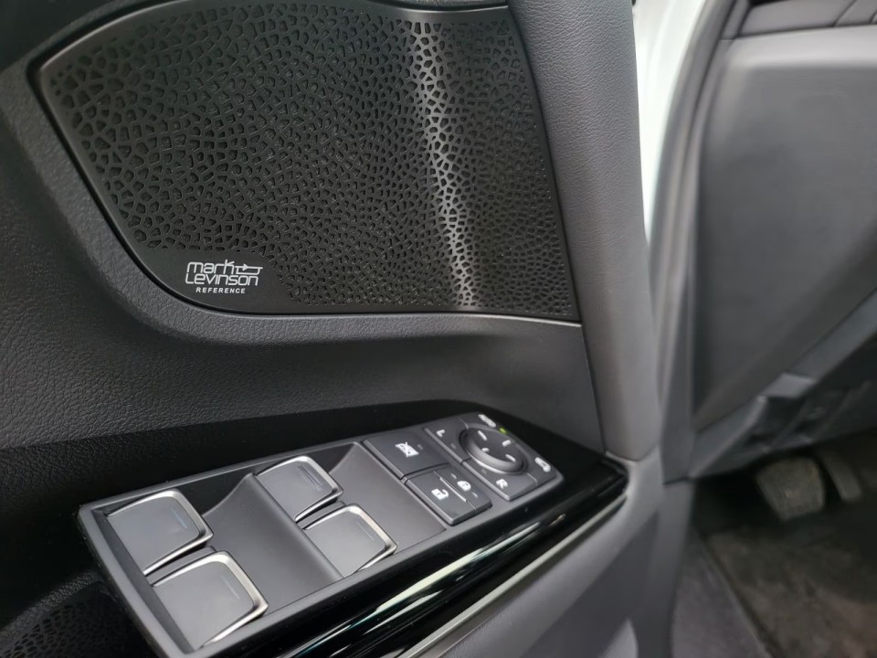 Lexus Seria LX 500d - foto 16