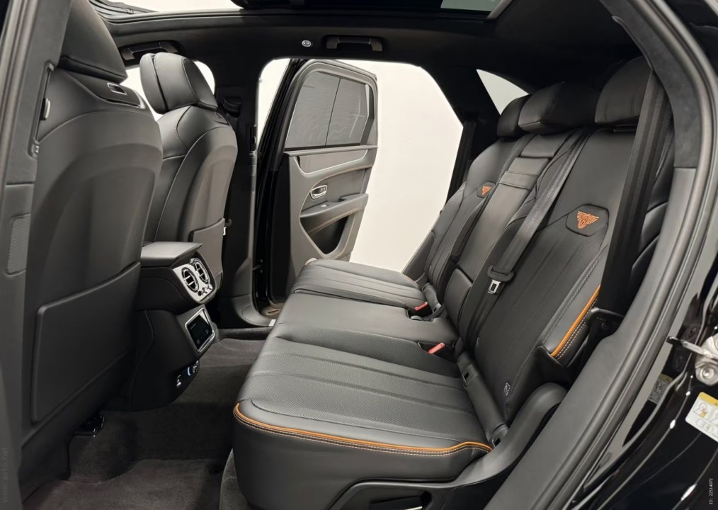 Bentley Bentayga - foto 10