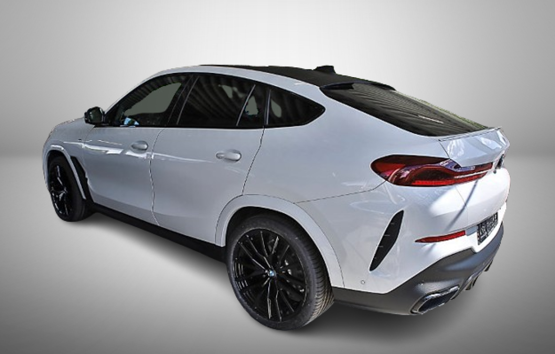 BMW X6 M50i (4)