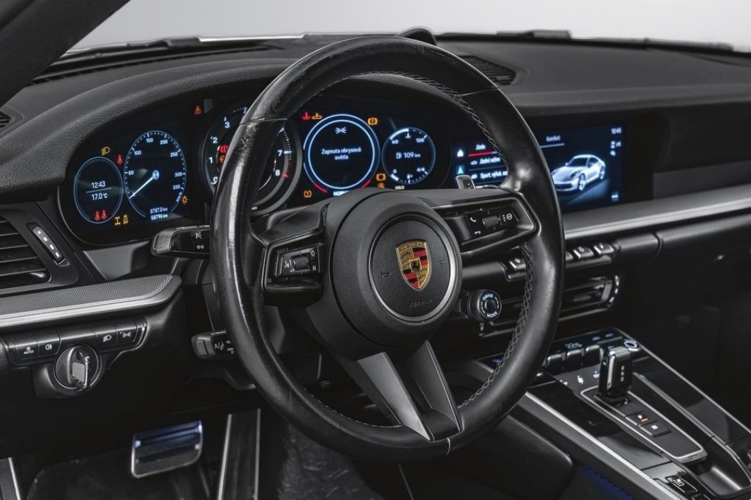 Porsche 911 Carrera 4 - foto 10