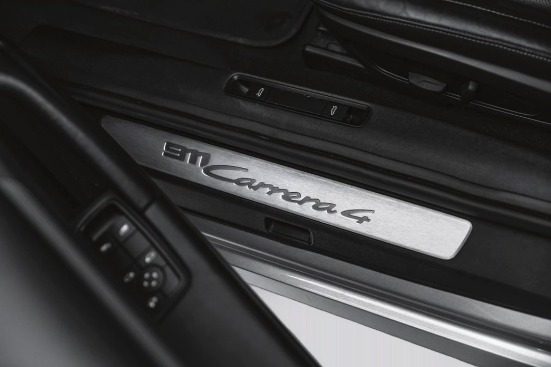 Porsche 911 Carrera 4 - foto 15