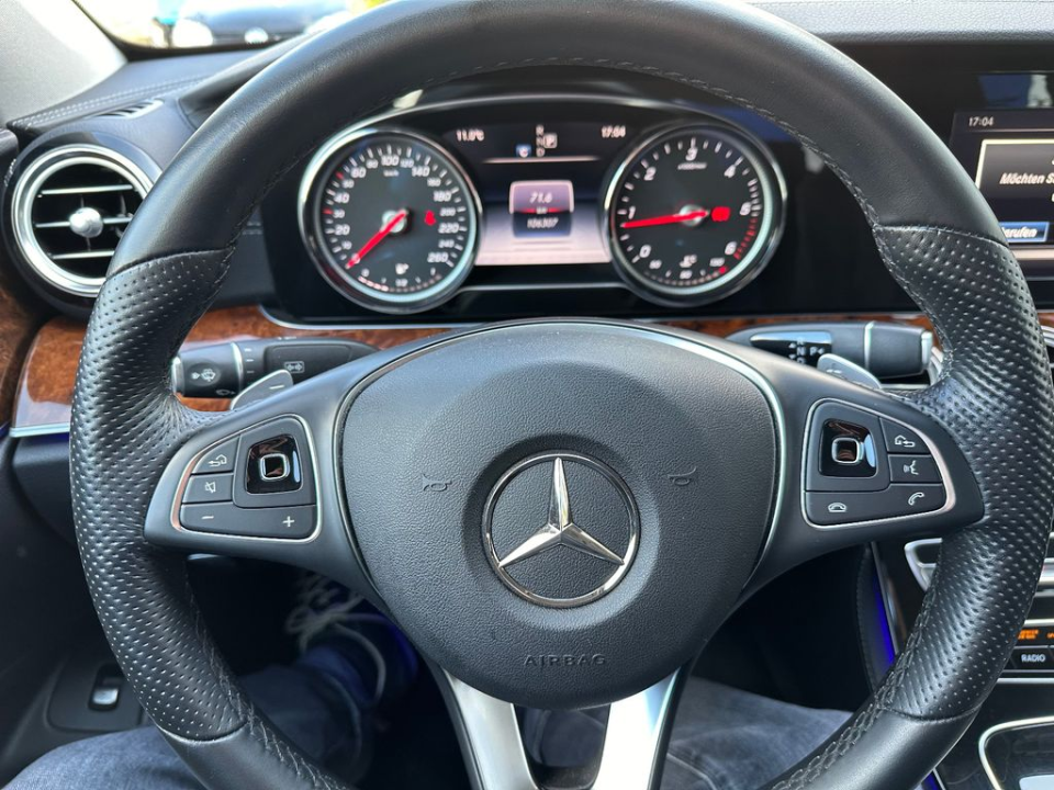 Mercedes-Benz E 220d 9G-TRONIC - foto 11