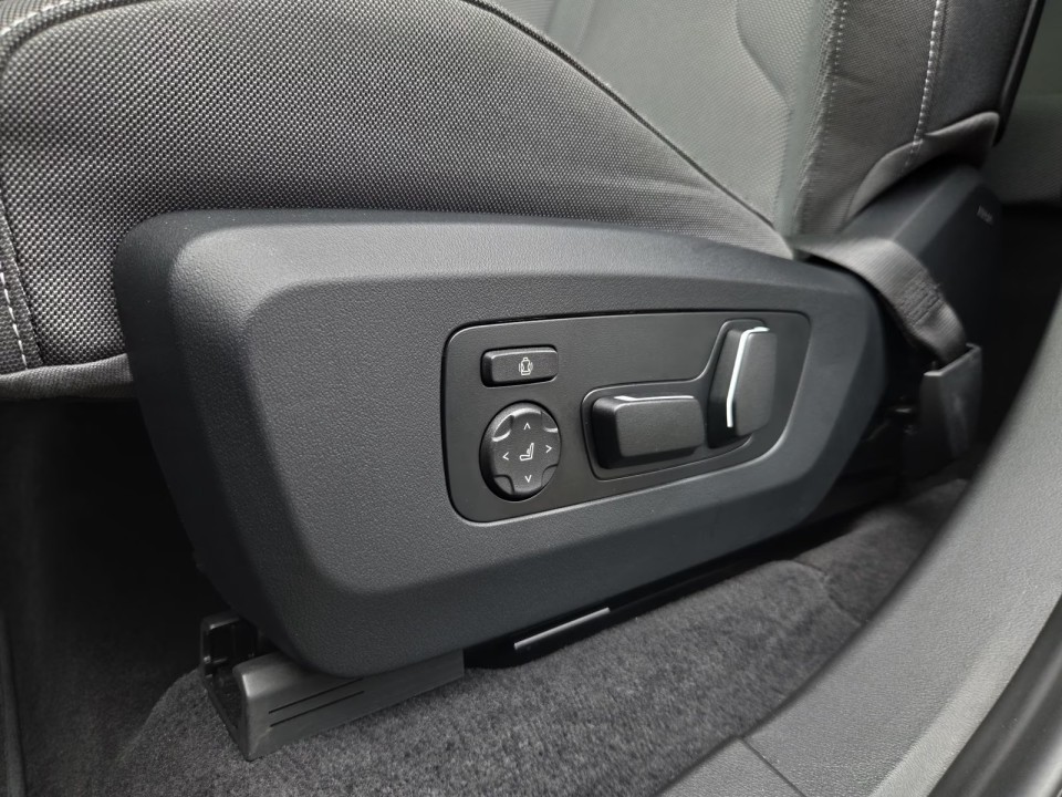 BMW X3 xDrive30e - foto 17