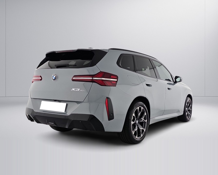 BMW X3 xDrive30e (2)