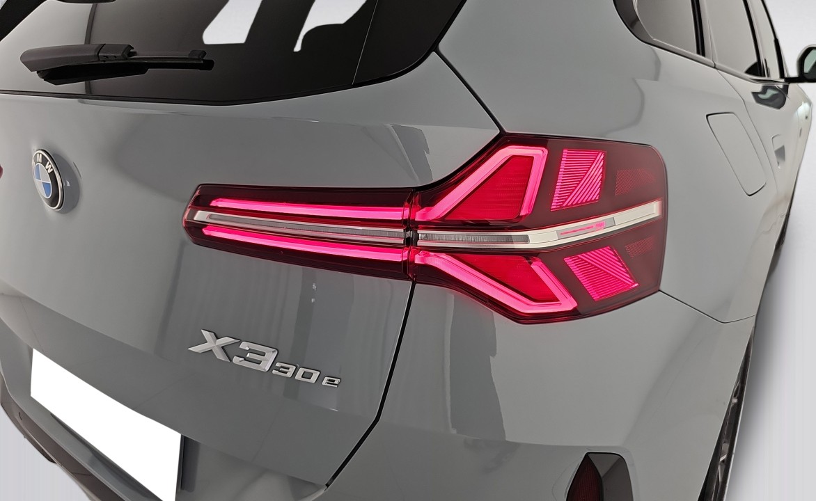 BMW X3 xDrive30e - foto 35