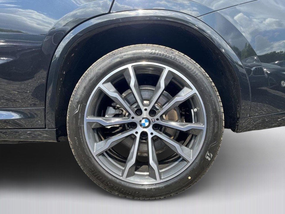 BMW X4 xDrive20i M-Sport - foto 11