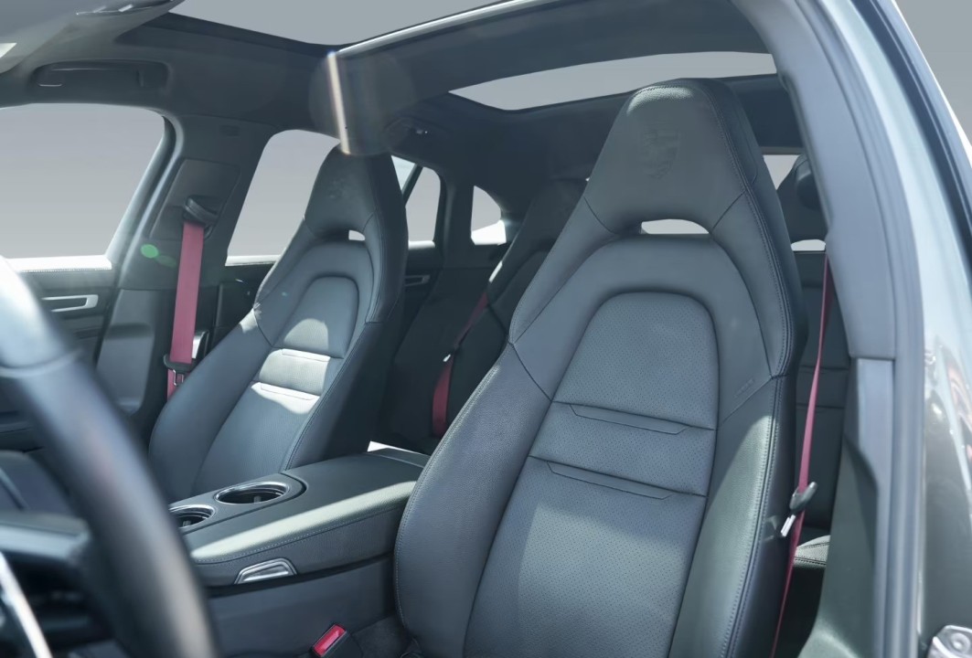 Porsche Panamera 4 Platinum Edition - foto 9