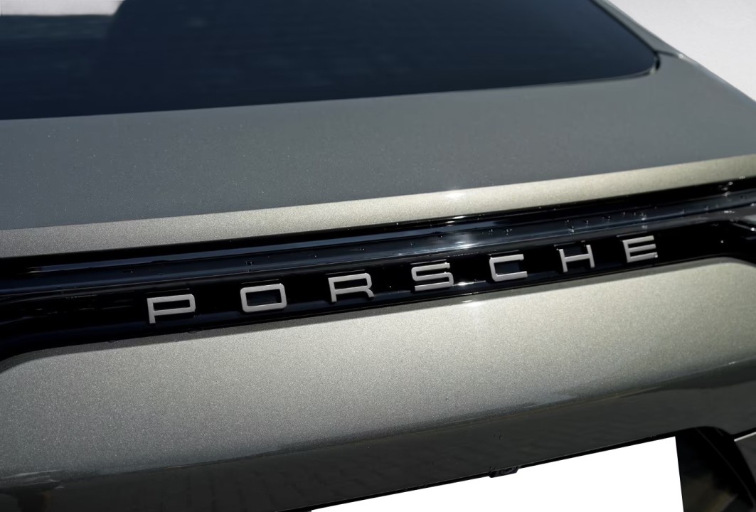 Porsche Panamera 4 Platinum Edition - foto 28