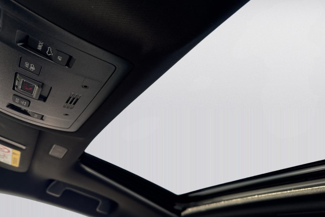 Lexus Seria ES 300h F-Sport - foto 18
