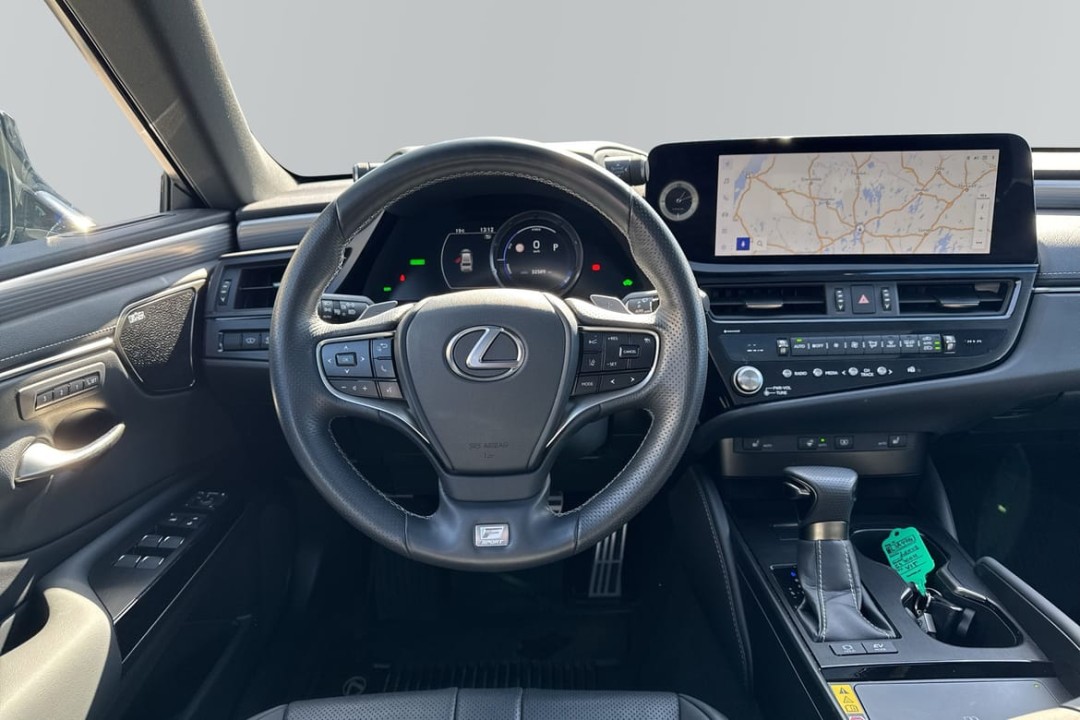 Lexus Seria ES 300h F-Sport - foto 14