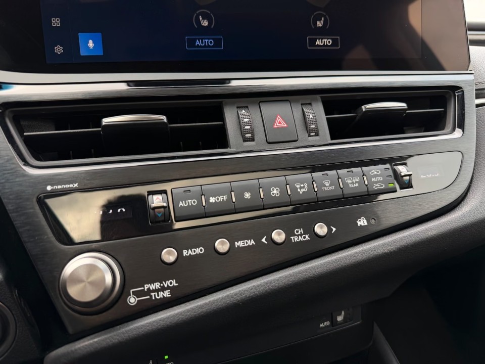 Lexus Seria ES 300h Luxury Line - foto 12