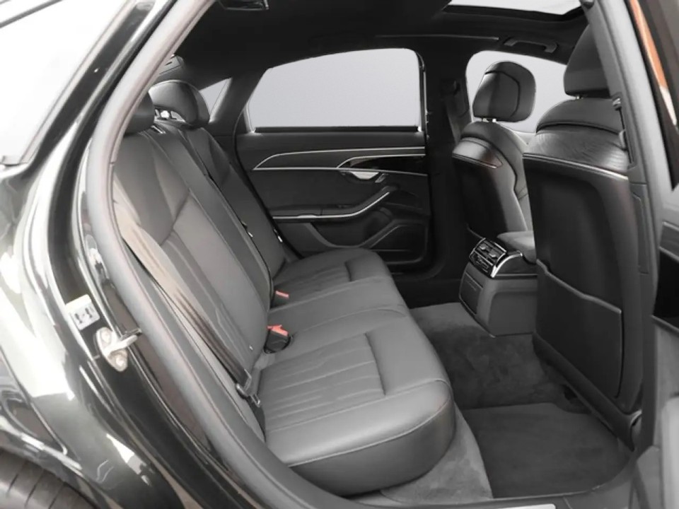 Audi A8 60 TFSIe quattro - foto 7