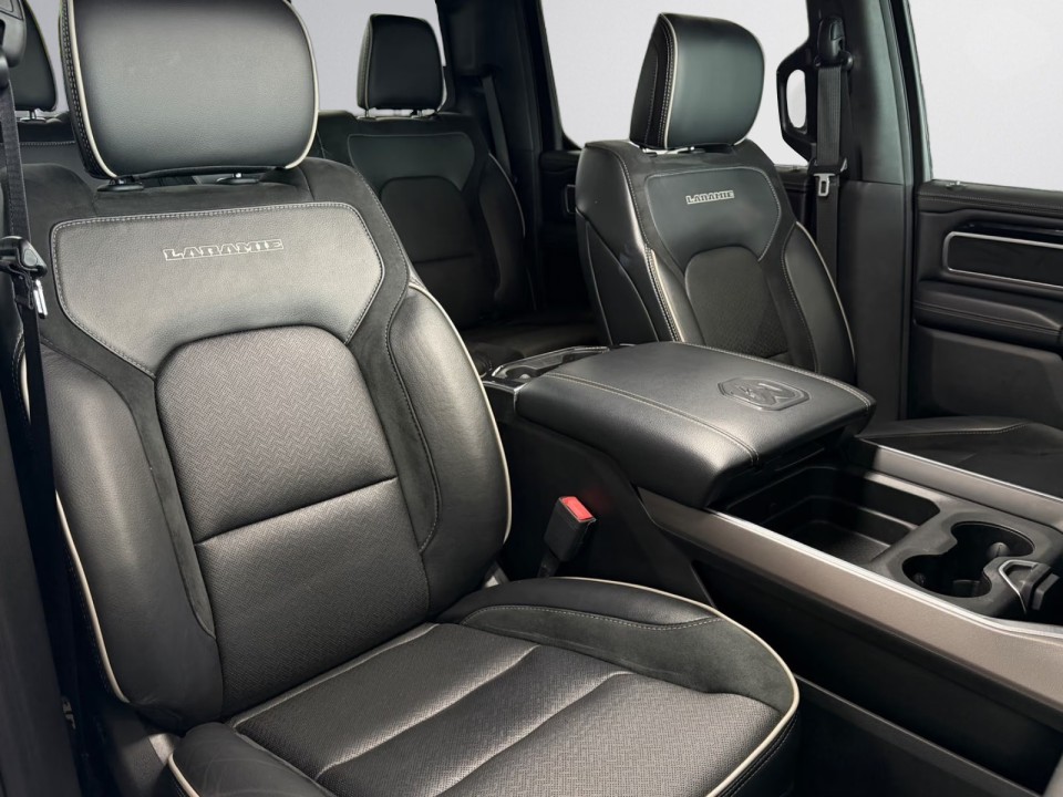 Dodge RAM 1500 Laramie - foto 13