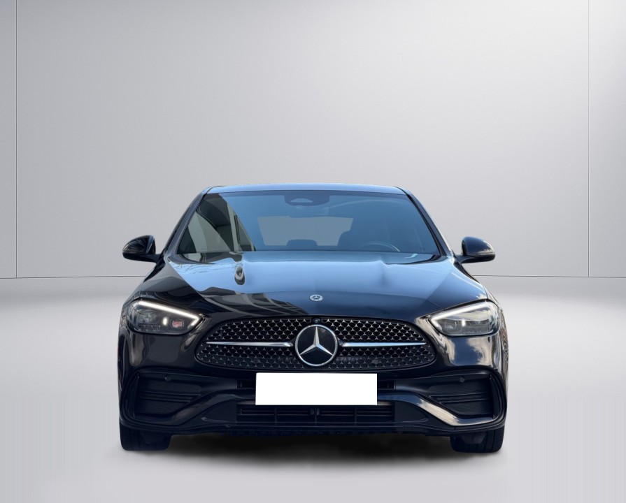 Mercedes-Benz C 300d 4MATIC AMG Line (2)