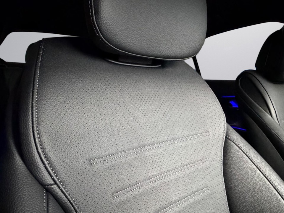 Mercedes-Benz C 300d 4MATIC AMG Line - foto 19