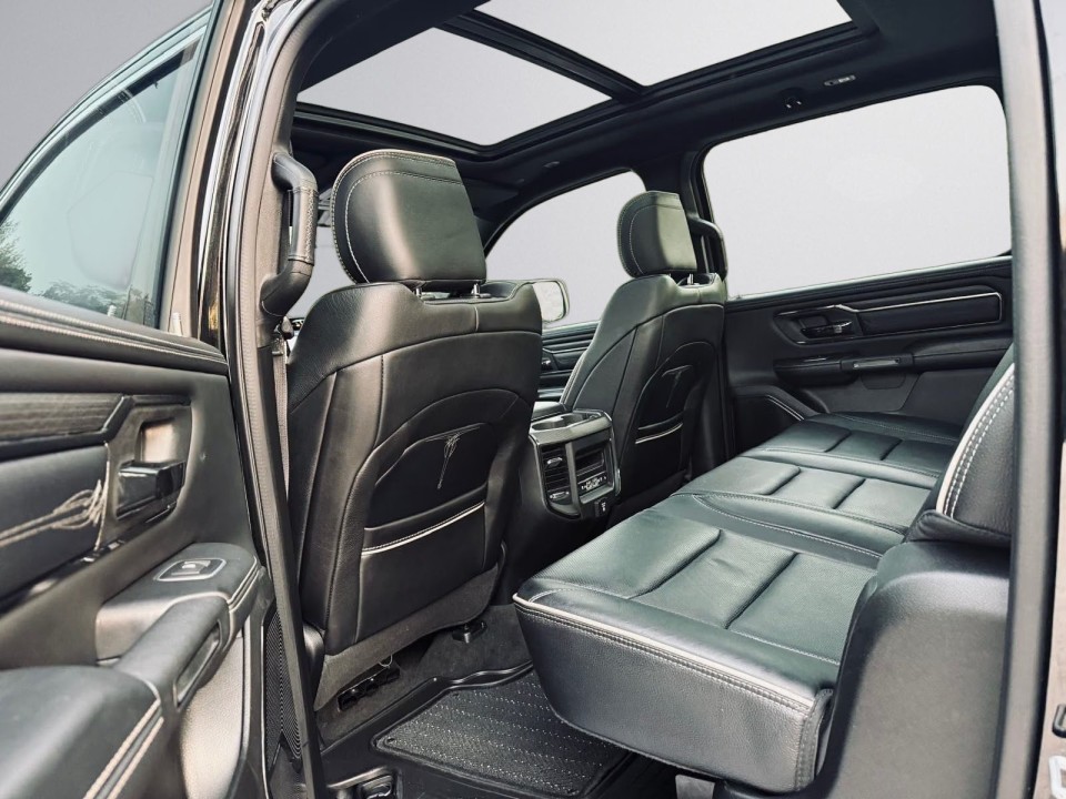 Dodge RAM 1500 Limited - foto 12