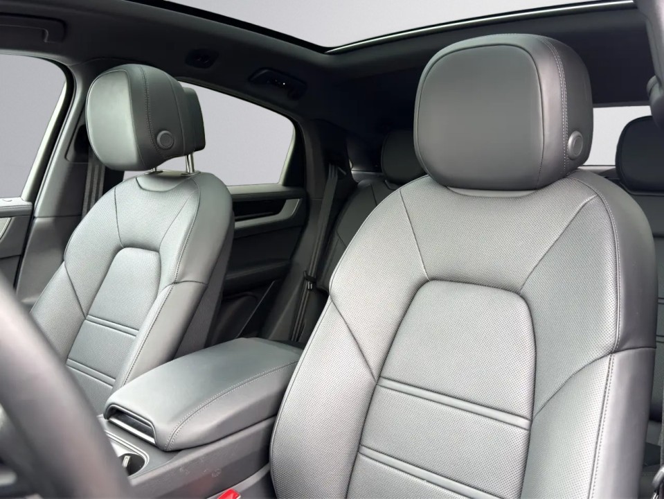 Porsche Cayenne Coupe E-Hybrid - foto 16