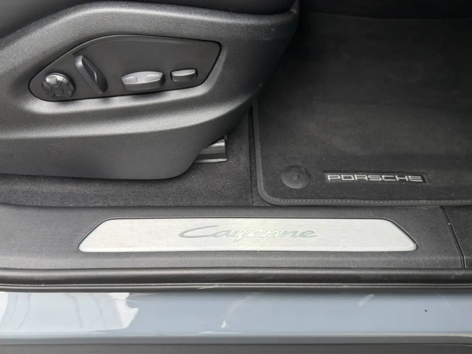 Porsche Cayenne Coupe E-Hybrid - foto 26