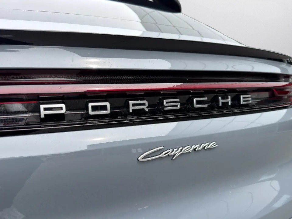 Porsche Cayenne Coupe E-Hybrid - foto 32
