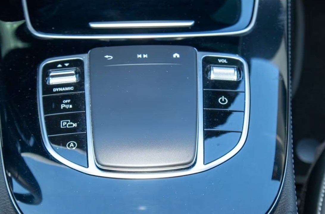 Mercedes-Benz E 200 4MATIC Avantgarde - foto 10
