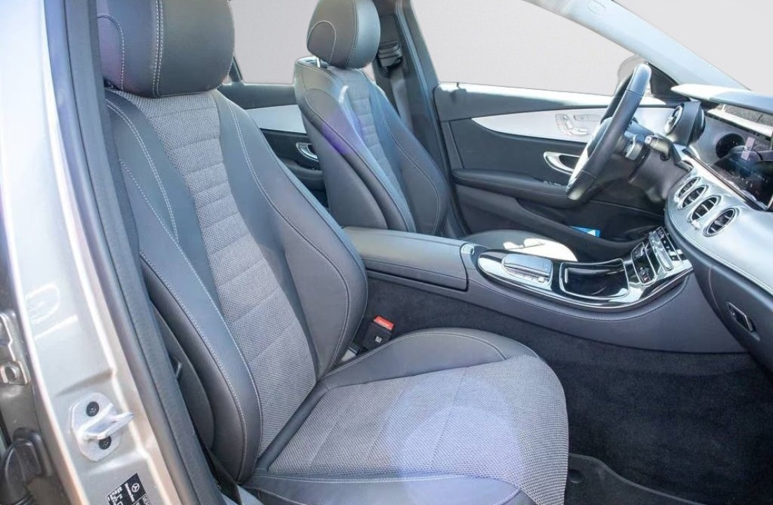Mercedes-Benz E 200 4MATIC Avantgarde - foto 7