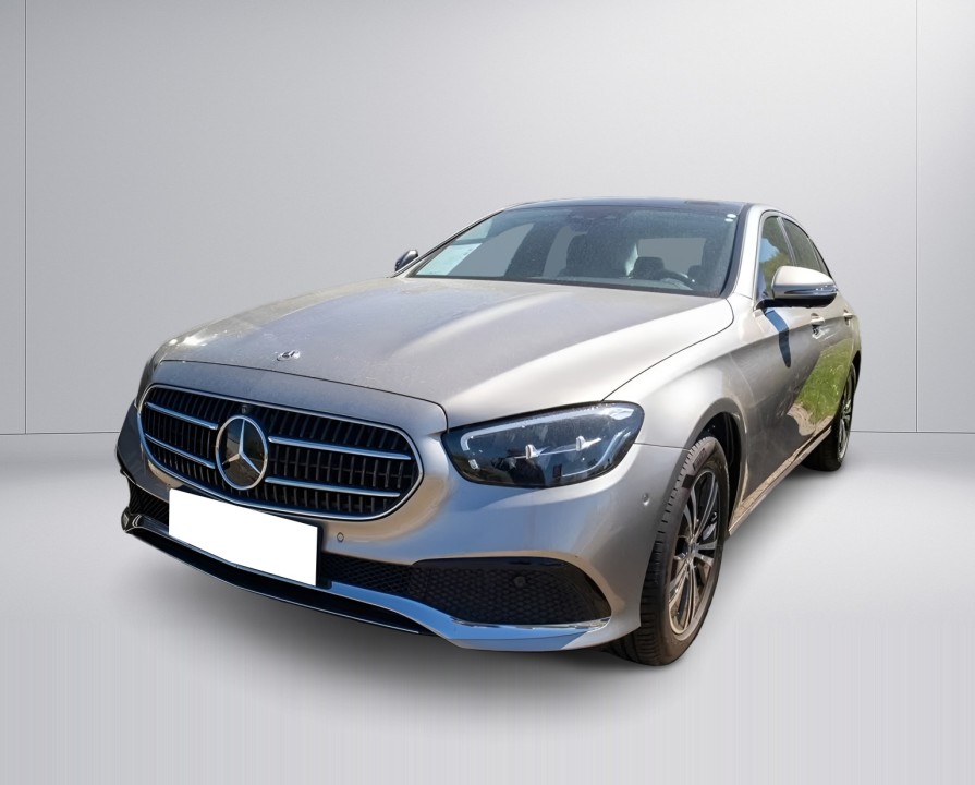 Mercedes-Benz E 200 4MATIC Avantgarde (3)